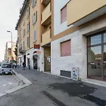 Guesthost - Navigli Comfy Milan