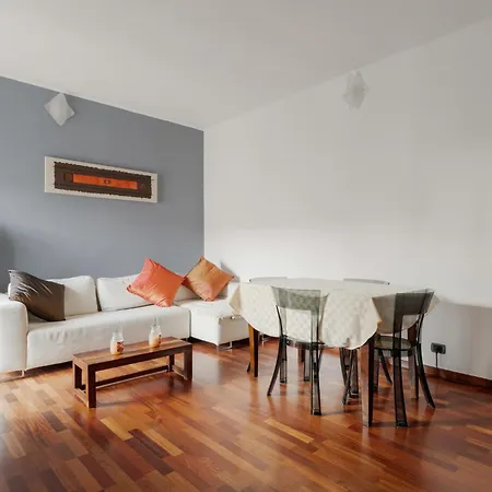 Guesthost - Navigli Comfy Apartmán *