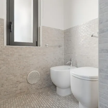 Guesthost - Navigli Comfy Apartament